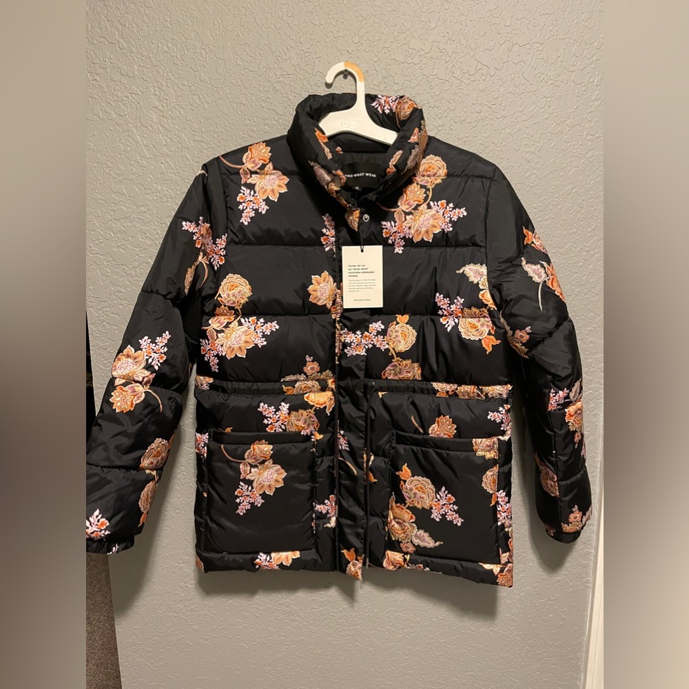 Who What Wear black floral puffer coat - new with tags size small
